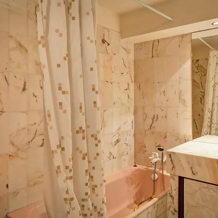 2* A Brides-les-bains, 1ch, 2 Parkings, Balcon Sud, Proche Telecabine Et Thermes - Fr-1-512-2 * Brides-les-Bains