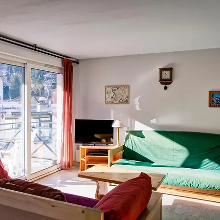 2* Avec 1 Chambre, Balcon, Animaux Admis, Parking *